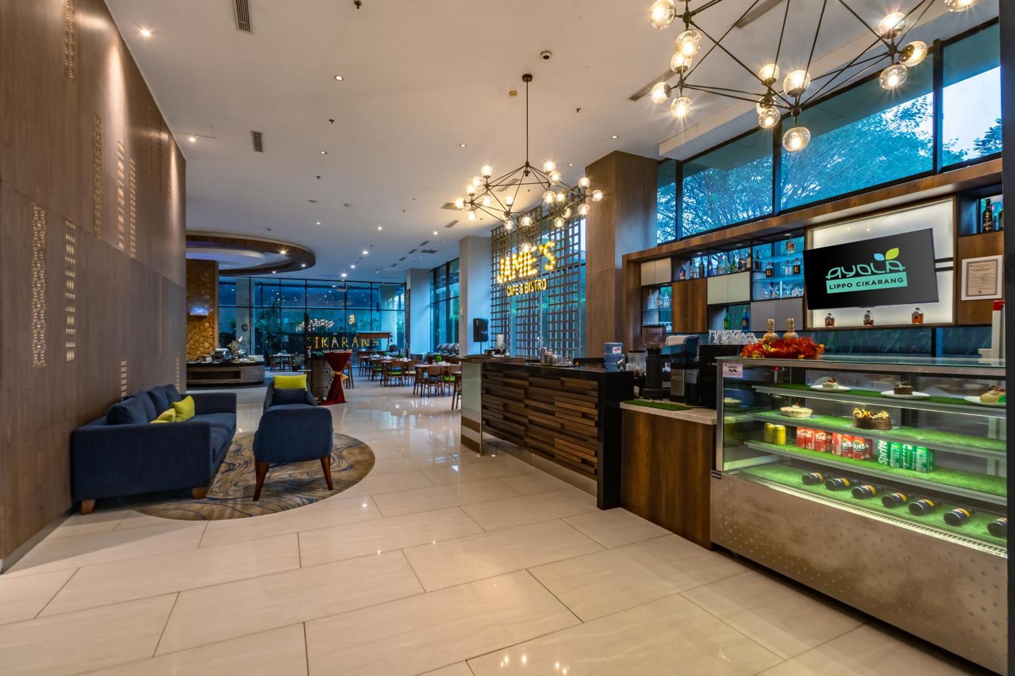 Hotel Ayola Lippo Cikarang Exterior photo