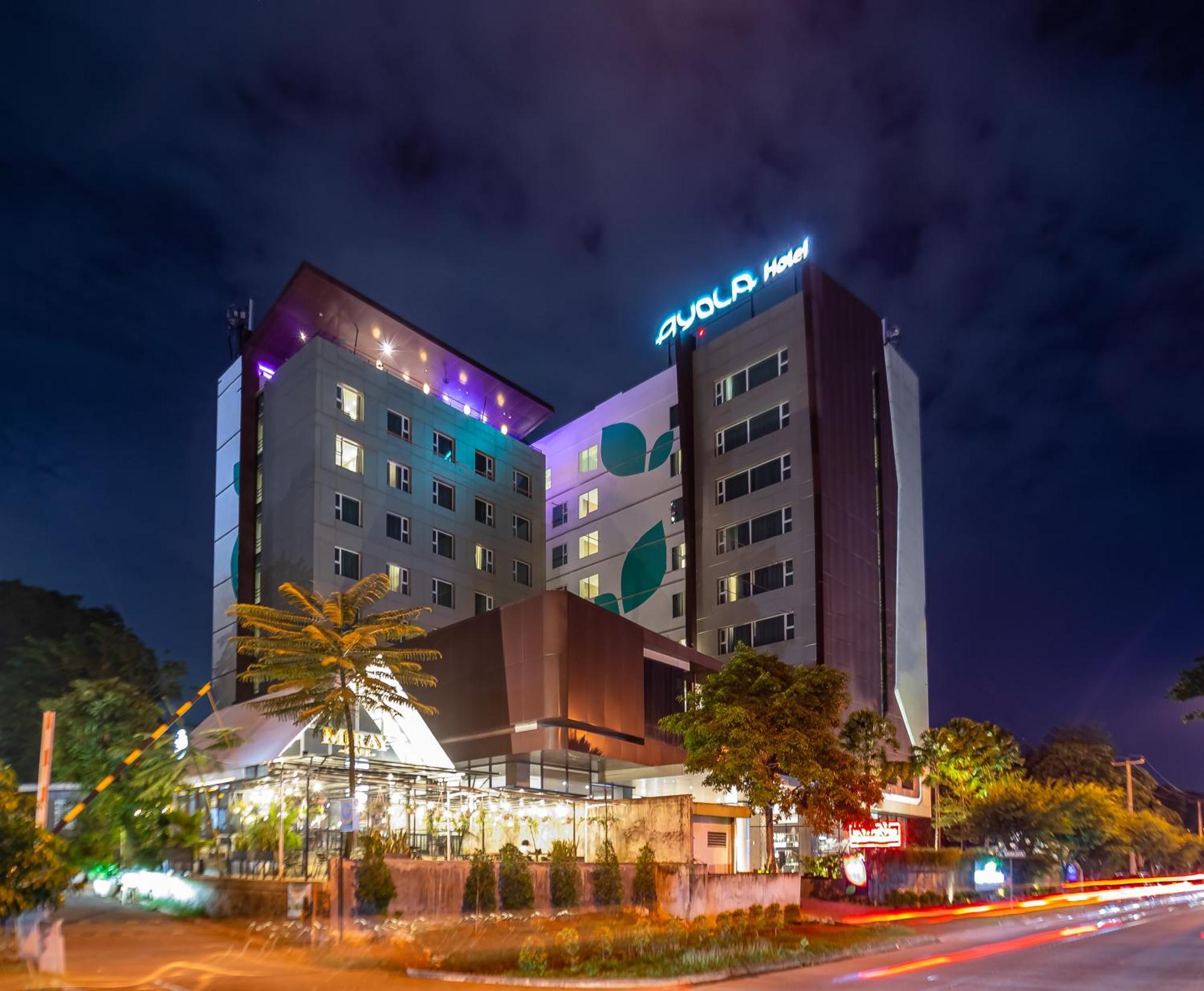 Hotel Ayola Lippo Cikarang Exterior photo